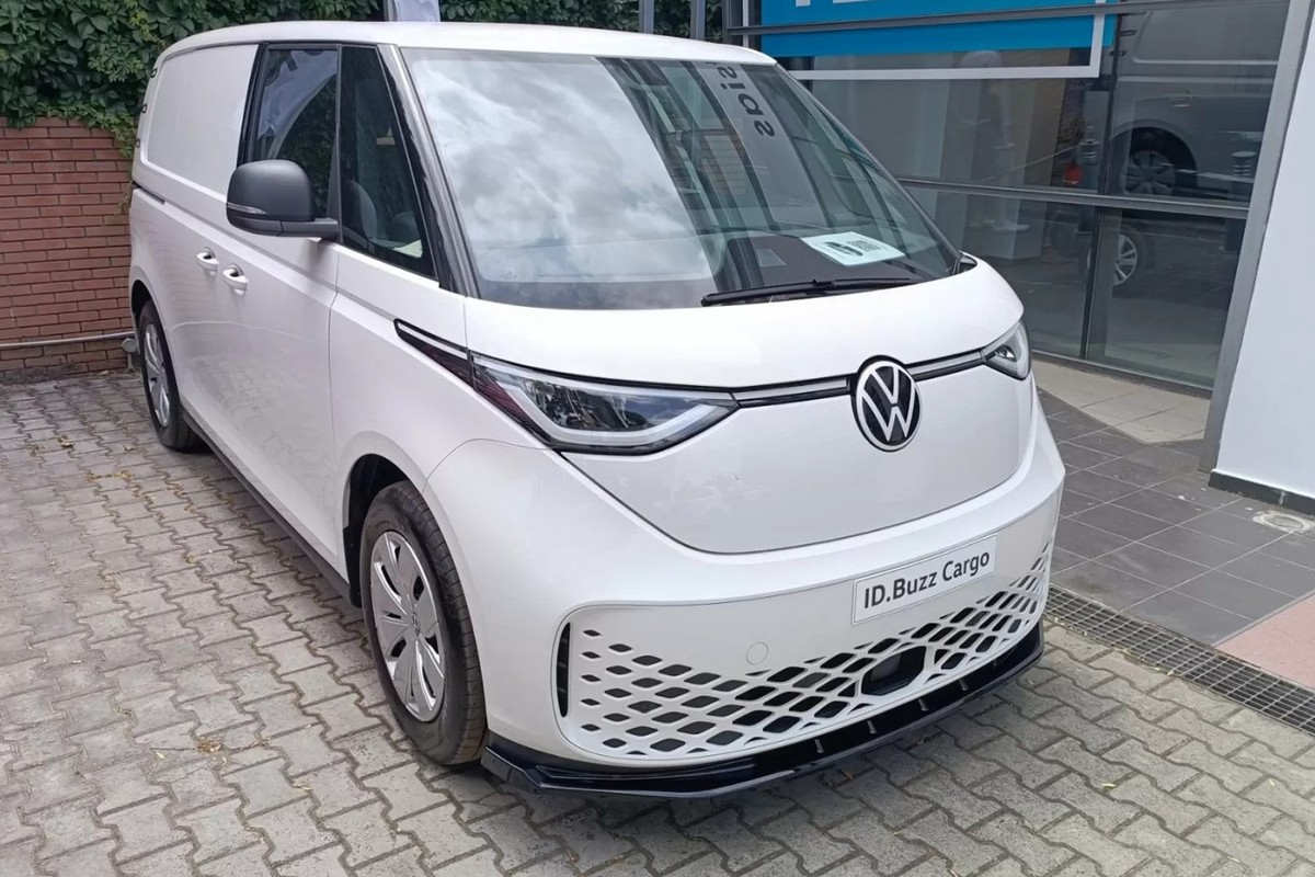 Front spoiler suitable for Volkswagen ID.Buzz 2022-present ABS
