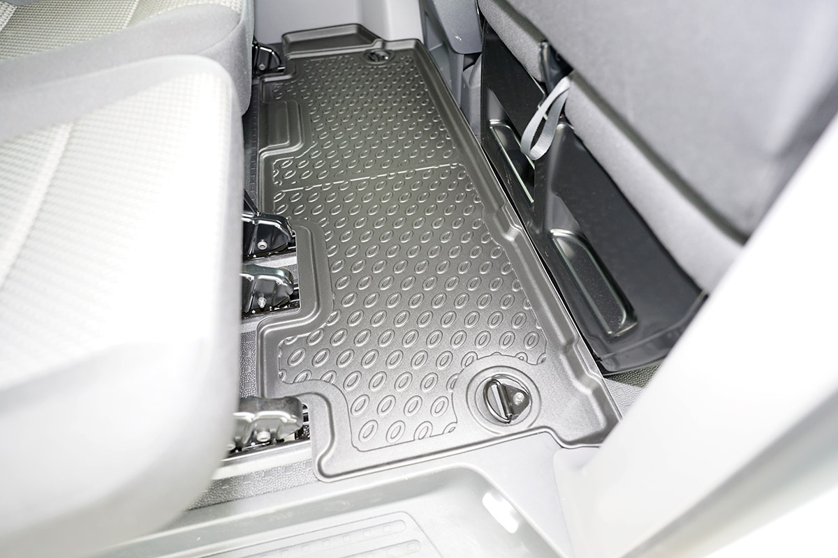 VW T5 Gummi Fußmatten (Transporter/Kombi/Multivan/Caravelle) : :  Automotive