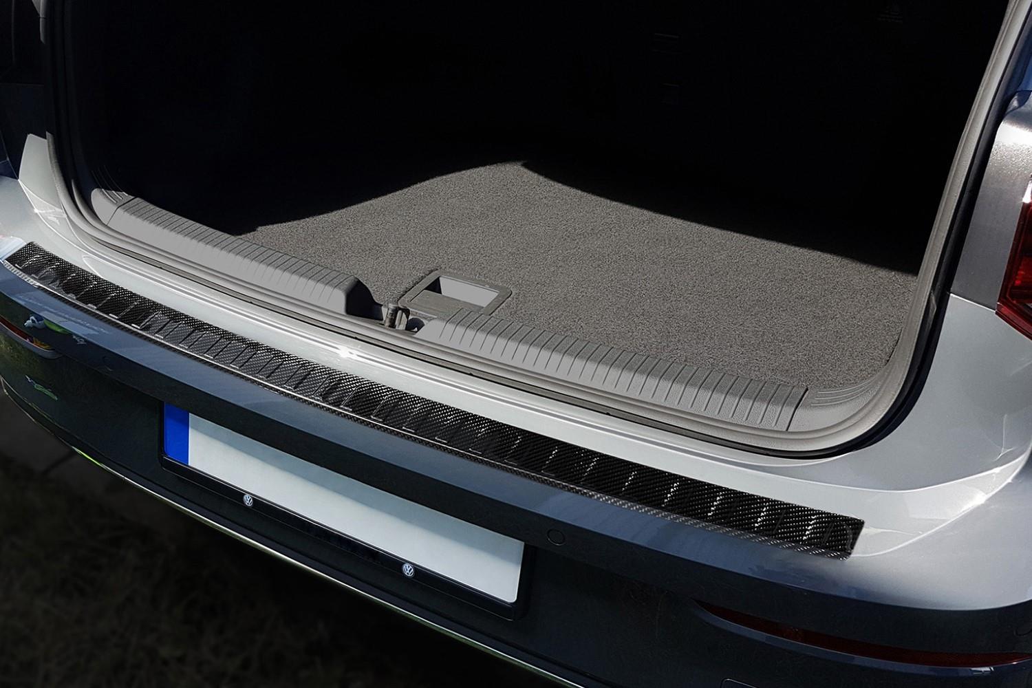 Protection de seuil de coffre Volkswagen Golf VIII (CD) 2020-présent 5 portes bicorps carbone
