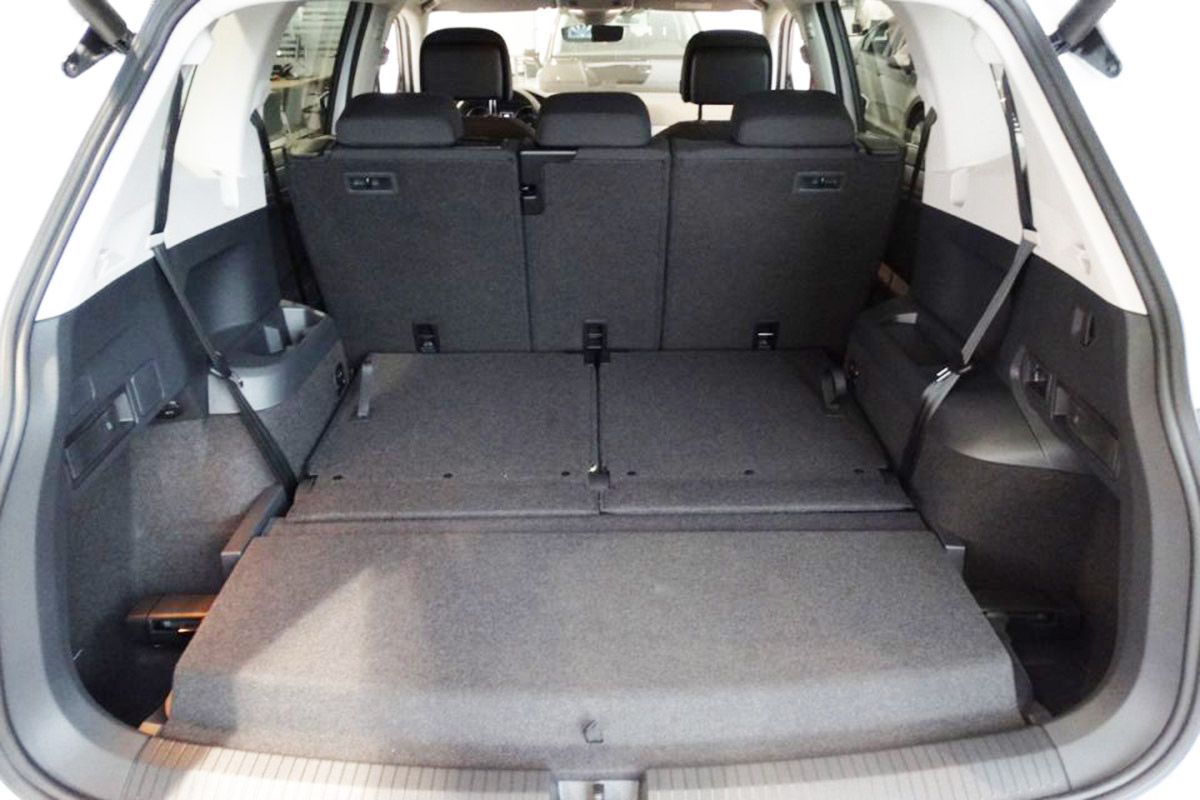 Kofferraumwanne passend für VW Tiguan ab 2007-3/2016 (mit  Standard-Ladeboden) ohne Anti-Rutsch-Matte