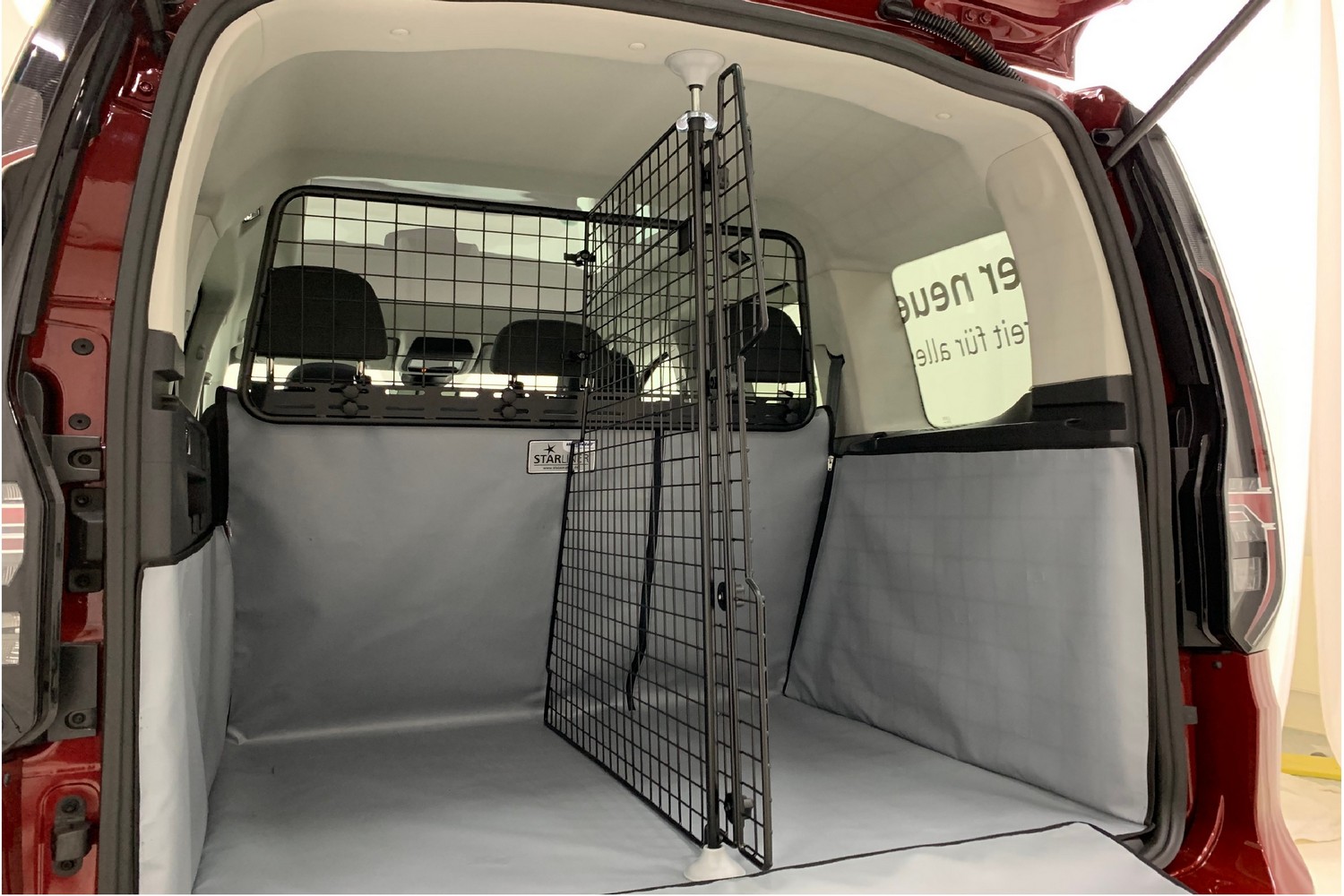 Hundegitter passend für Volkswagen Caddy (SB) 2020-heute Kleinmetall Masterline