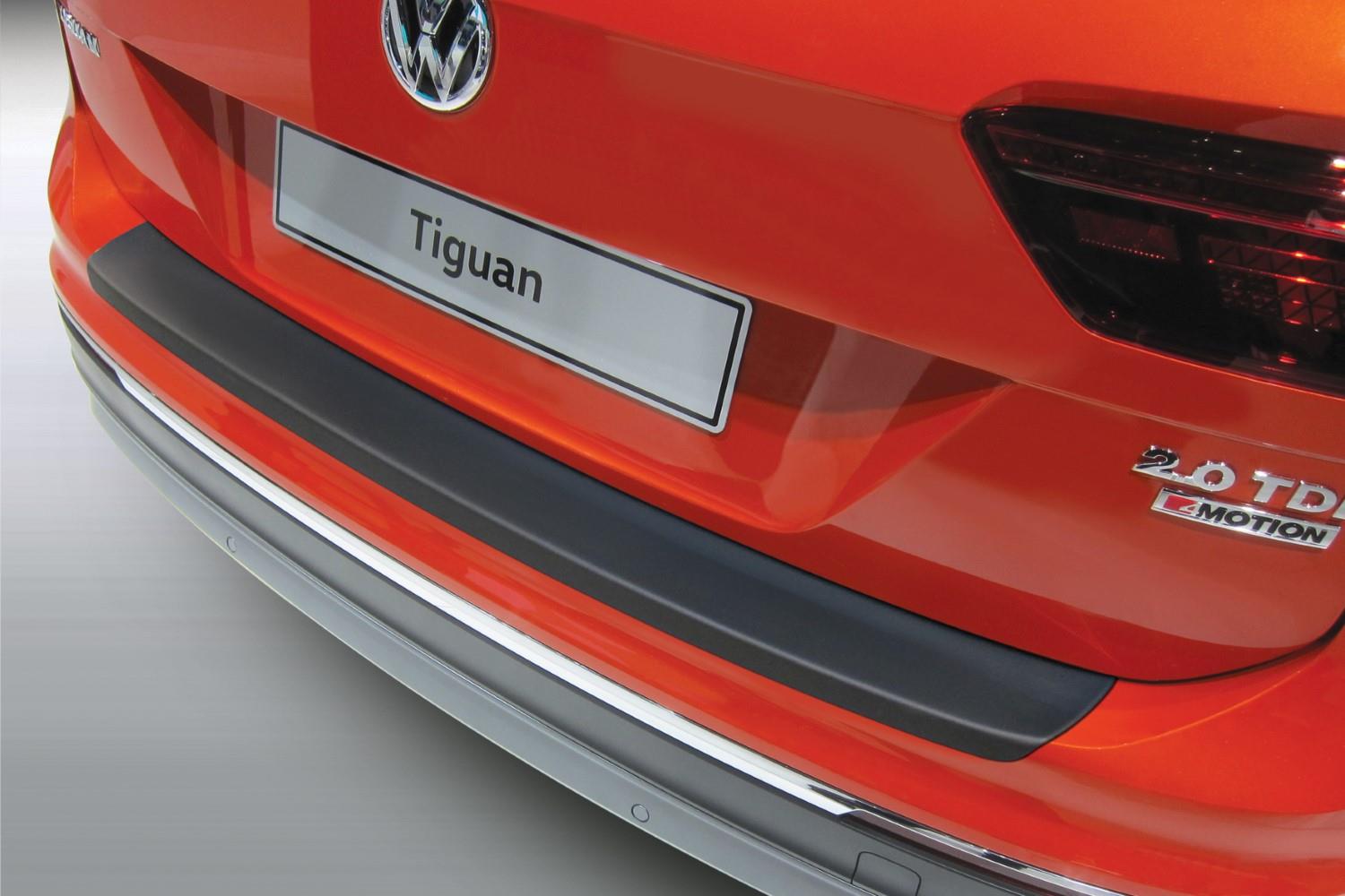 Ladekantenschutz passend für VW Tiguan 2 II ab 2016 Lackschutz, Auto  Stoßstange Schutz, Transparent, Carbon Look, Schwarz Matt - .de