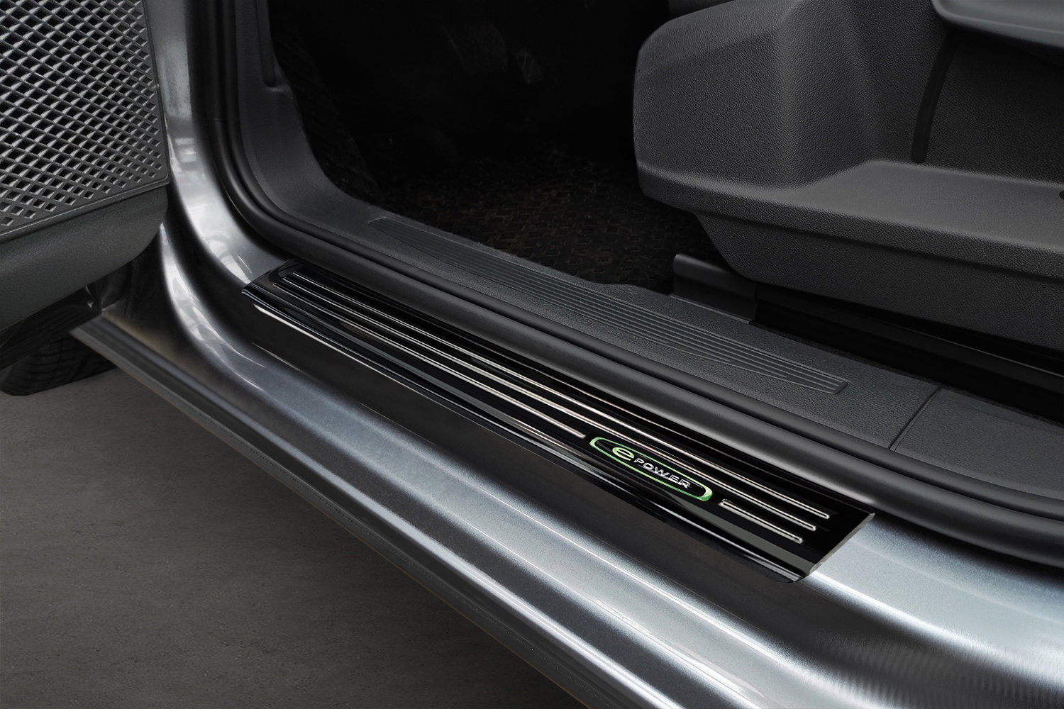 Seuils de portes Volkswagen Caddy (SB) 2020-présent acier inox noir brillant 2 pièces
